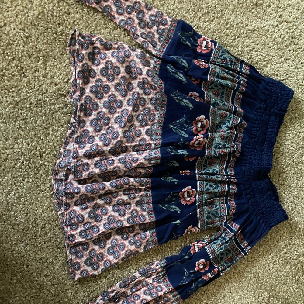 Floral strapless shirt